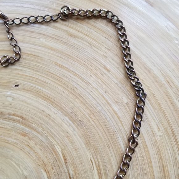 3/$20 Fashion Jewelry Flower Necklace - Picture 7 of 9